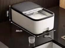 10KG Rice Storage Box (Airtight &amp; Moisture Proof)